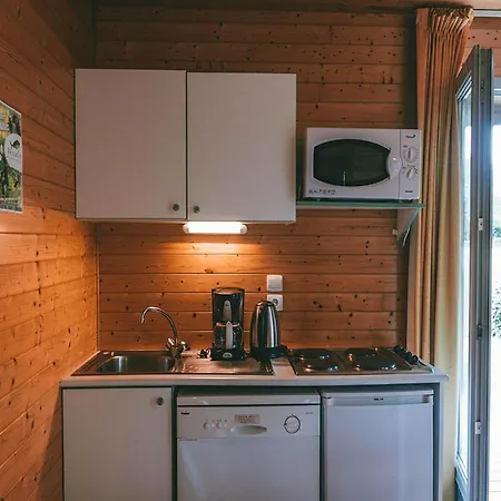 Accessible Family For 6 Moutiers-Sous-Chantemerle